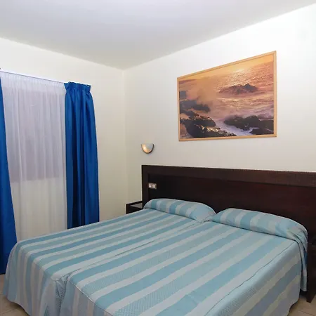 Isla De Lobos - Adults Only